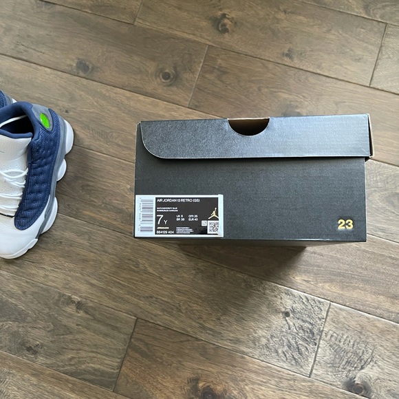 Air Jordan 13 “Flint” 2020 GS. 7Y or WMNS 8.5. - Picture 8 of 9